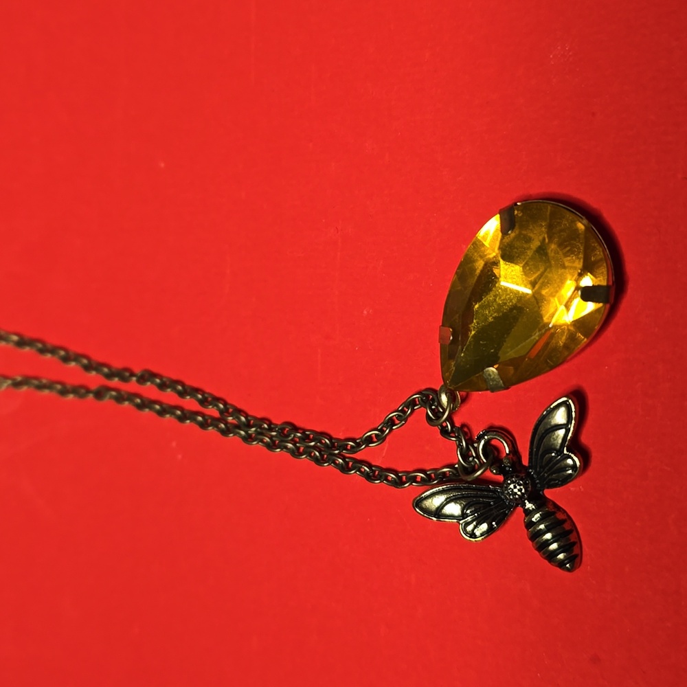 Gold Teardrop Pendant Necklace with Bee Charm